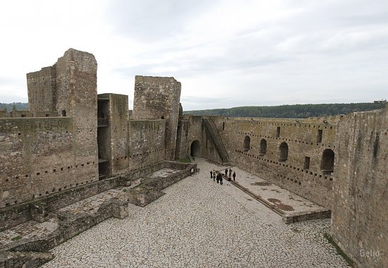 Нажмите на изображение для увеличения. 

Название:	Smederevo_fortress.jpg 
Просмотров:	230 
Размер:	95.9 Кб 
ID:	1810